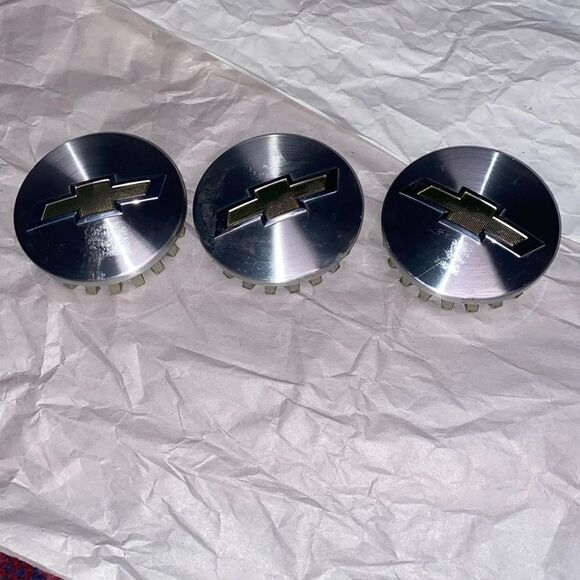 GM Chevrolet Chevy Center Hub Cap 22837060 3.25in Pa66+ppe - Picture 1 of 5
